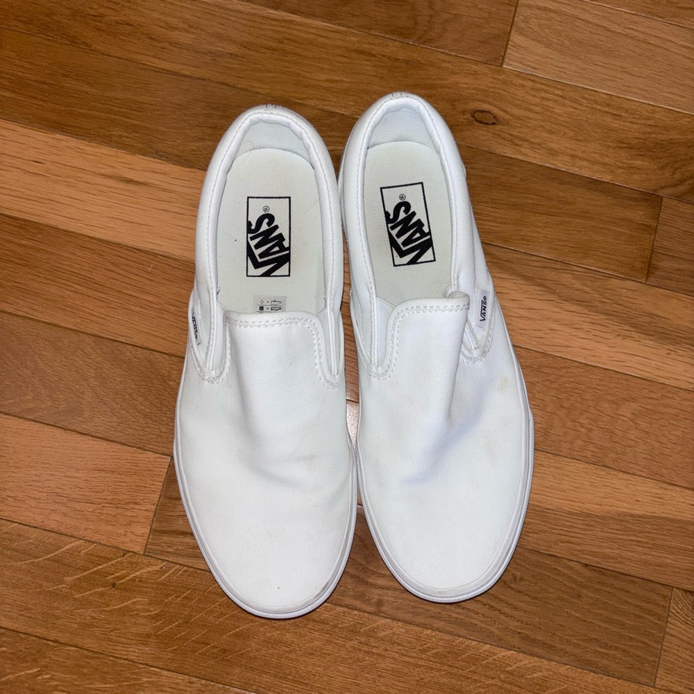 Like New White Canvas Vans Sneakers size 9
